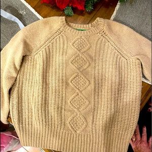 XL c wonder camel cable knit sweater